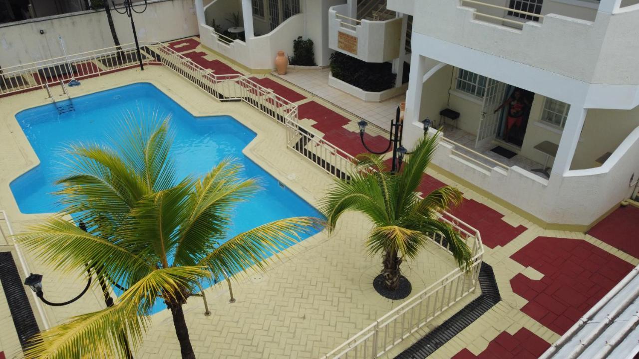 Les Camelias Ground Floor Apartment Flic en Flac Exterior photo